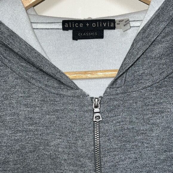 Alice + Olivia HARRIS RUFFLE ZIP HOODIE IN MEDIUM HEATHER GREY - Picture 9 of 9